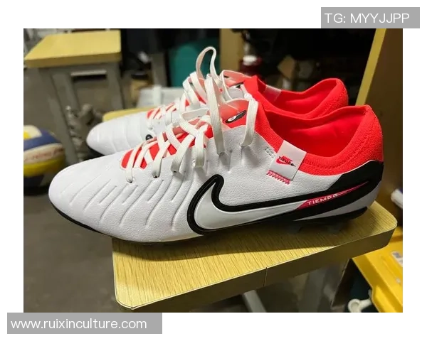 足球鞋适合跑步吗探讨其舒适性与性能的全面分析